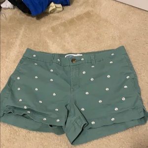 Flowered green shorts